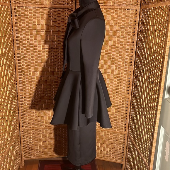 Dress - Picture 2 of 7